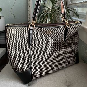 Coach shoulder purse
